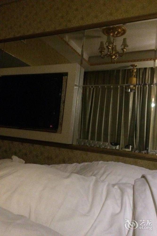 Kapok Hotel Zhuhai Buitenkant foto