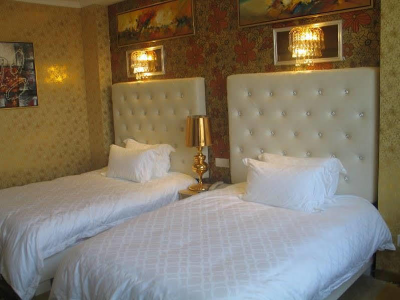 Kapok Hotel Zhuhai Buitenkant foto